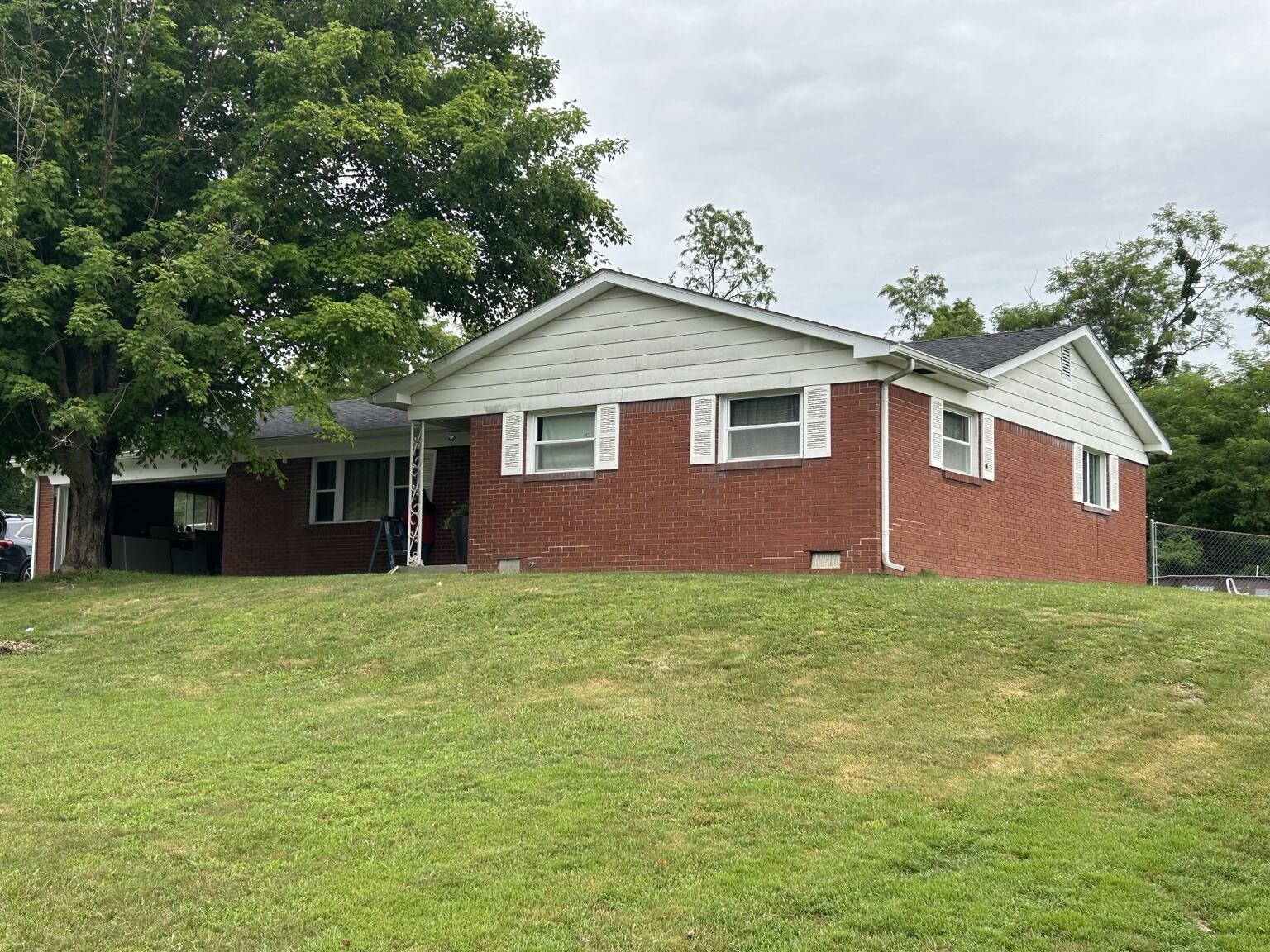 Front exterior before exterior painting