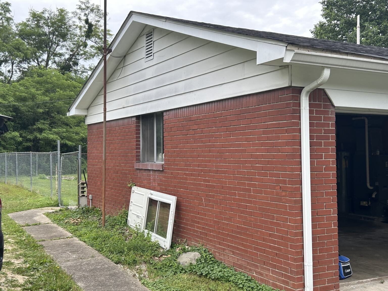 Side exterior before exterior painting